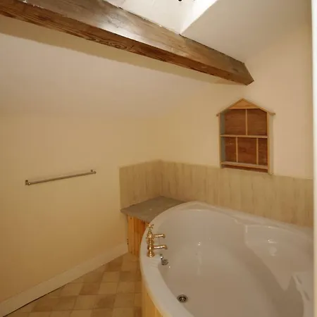Number 5 * Arcay (Vienne)